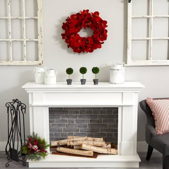 22” Red Amaryllis Wreath